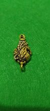Load image into Gallery viewer, Antique Metal Gold Pendant Model 6