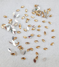 Load image into Gallery viewer, Eye shape diamond cut Kundan color 4mm -20Grams