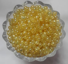 Load image into Gallery viewer, Transparent Beads- 6mm Light yellow
