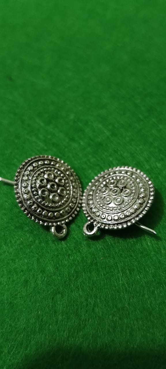 Antique Metal Stud- 1 Pair Model 15