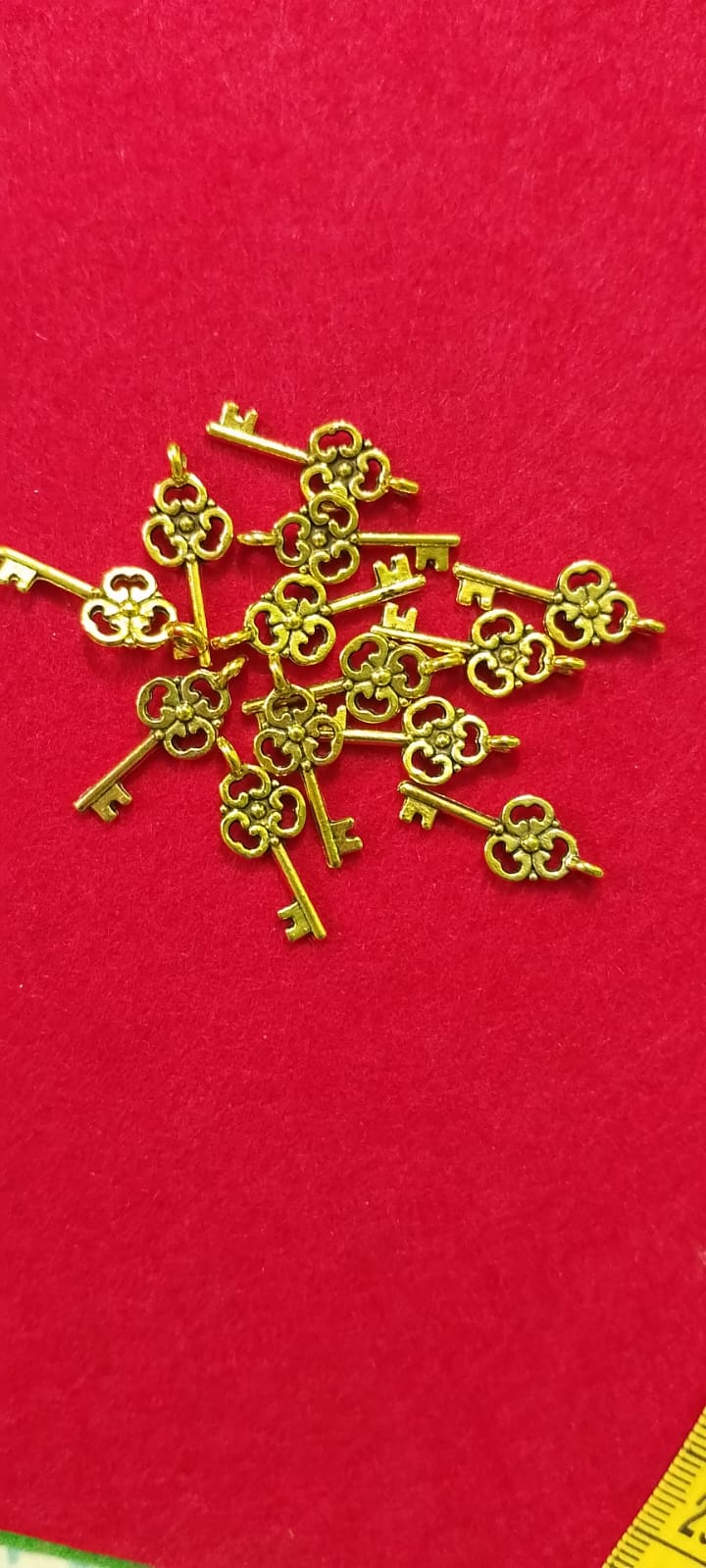 Antique Charms Model 25