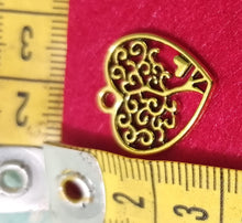 Load image into Gallery viewer, Antique Charms Model 30
