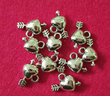 Load image into Gallery viewer, Antique Charms Model 39
