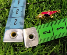 Load image into Gallery viewer, Invisible Jewellery Charms/ Pendants- Parrot Designs- Random Colors
