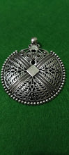 Load image into Gallery viewer, Antique Metal Silver Pendant Model 16
