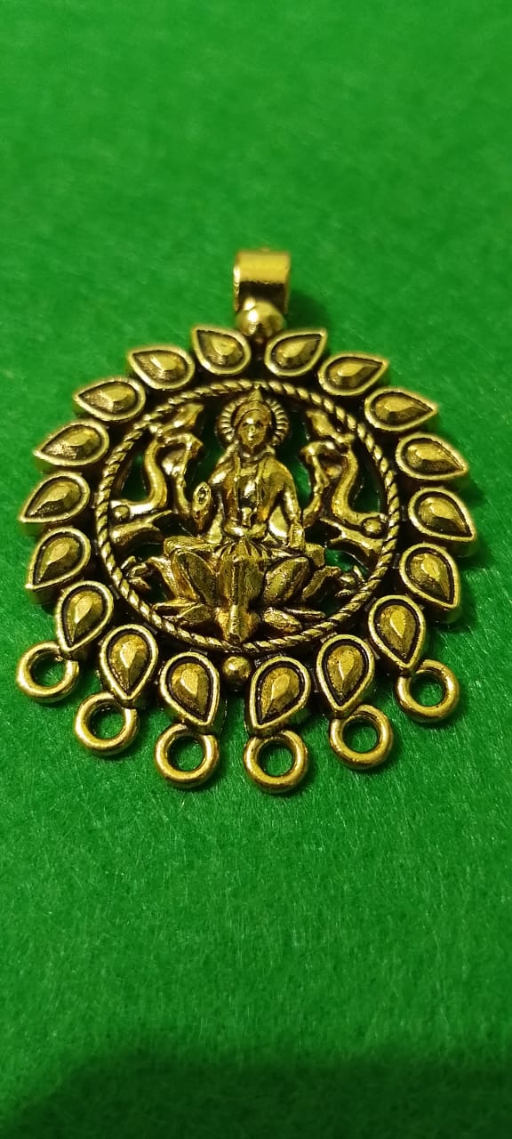 Antique Metal Gold Pendant Model 11
