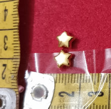 Load image into Gallery viewer, Gold Heart Beads for Jewllery making M11
