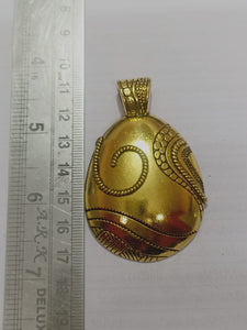 Antique Gold Pendants AP 11R