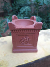 Load image into Gallery viewer, Tulsi Handmade Earthen Clay Lamp (Pack Of Two)/diya For Puja Home Decoration/mitte Ke Diye
