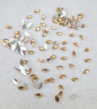 Load image into Gallery viewer, Eye shape diamond cut  Kundan color 4mm -20Grams
