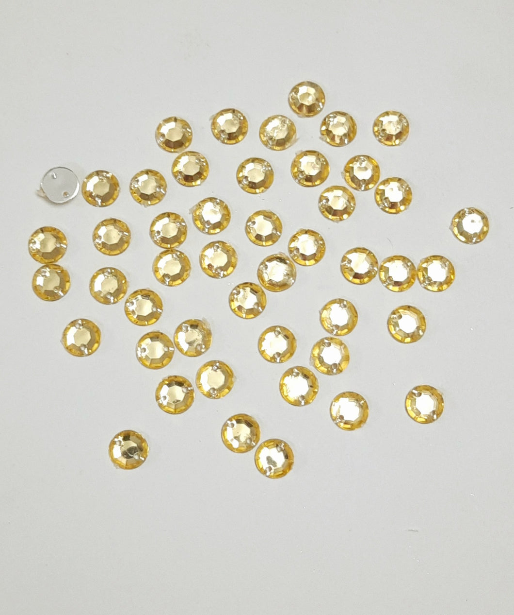 Kundan Stone 8mm Round(20 grames) with hole