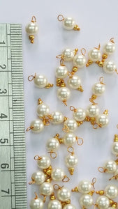 Pearl Hanging (8 mm Round Pearls)