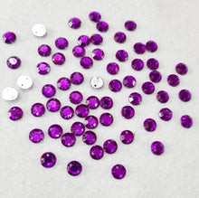 Load image into Gallery viewer, Kundan Stone 8mm Round(20 grames) with hole
