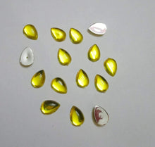 Load image into Gallery viewer, Kundan Stone Thilak Shape 10X7 Neon Green Stones

