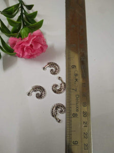 Antique Metal Leaf Silver Charms/pendant/jumka & Charms