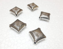 Load image into Gallery viewer, Silver CCB Beads CCBN14
