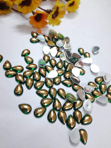Double Color Kundan Stone Thilak Shape 10X7 - Green & Gold Stones