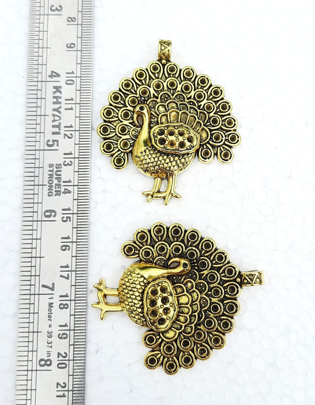 Antique Pendant Peacock Gold- AP010