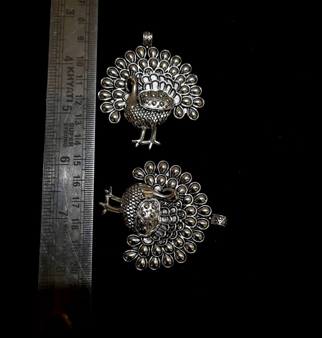 Antique Metal Silver Pendant- APS002