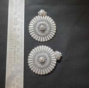 Antique Metal Silver Pendant- APS003