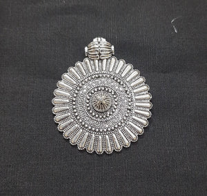 Antique Metal Silver Pendant- APS003