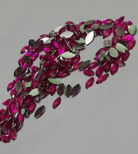 Load image into Gallery viewer, Eye shape diamond cut  Kundan color 4mm -20Grams
