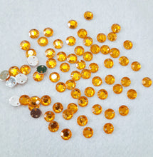 Load image into Gallery viewer, Kundan Stone 8mm Round(20 grames) with hole
