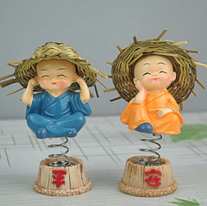 Monk Car Crafts Decoration Cute Small Kung Fu Creative Resin Little Monks Straw Hat For Dashboard