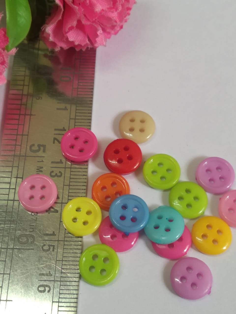 Fancy Plastic Buttons B9 (Round 4 Hole)