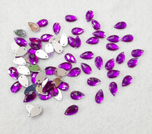 Load image into Gallery viewer, Kundan Stone Thilak Shape 10X7-(20 grames) WITH HOLE
