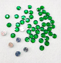 Load image into Gallery viewer, Kundan Stone 8mm Round(20 grames) with hole
