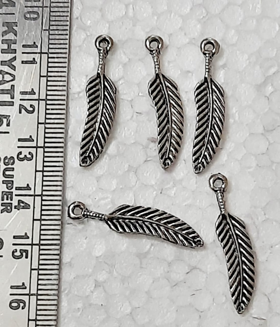 Antique Metal Leaf Charms/Pendant Silver- Pack of 5