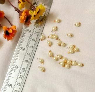 4Mm Pearl Hanging Good Quality (Pearl Colour) Diamond Cut Stone Hangings