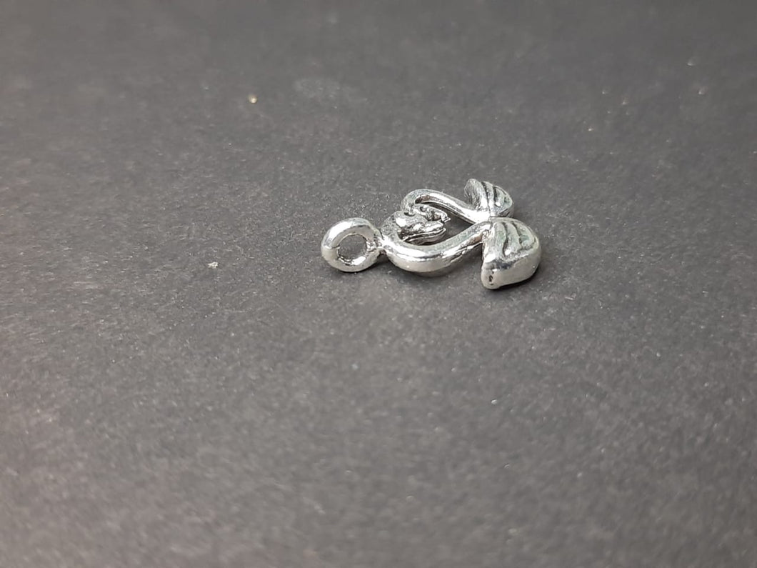 Antique Metal Silver Locket-  NM16